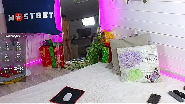 Misss Vikk online show from January 6, 2:25 pm