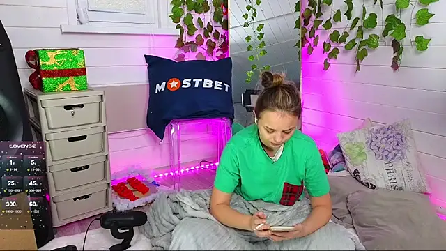 Misss Vikk online show from January 9, 1:02 pm