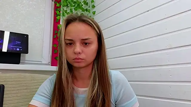 Misss Vikk online show from October 24, 6:43 am