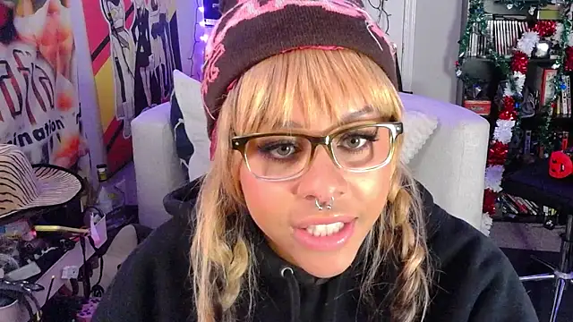 N1NT3NDH03 online show from January 6, 3:43 am