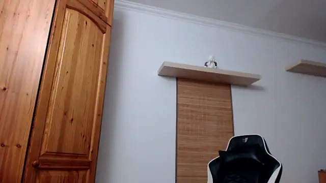 Snapshot of Lisakisss chatting on March 20, 7:57 pm Lisakisss online show from March 20, 7:57 pm