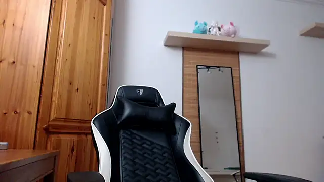 Snapshot of Lisakisss chatting on October 8, 7:33 pm Lisakisss online show from October 8, 7:33 pm