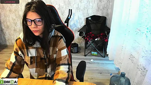 MollyLollipop online show from December 16, 3:30 am