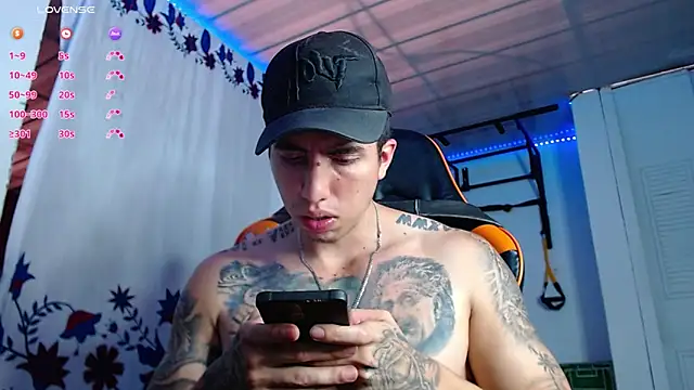 Adam Hudsond online show from March 7, 8:39 pm