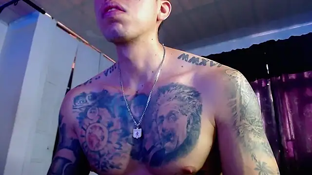 Adam Hudsond online show from August 4, 1:36 pm