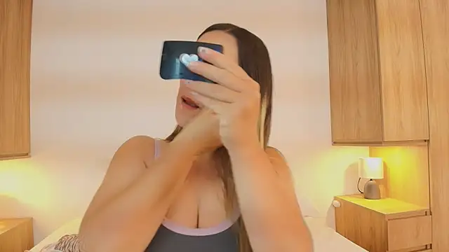 Isabella Harley online show from September 16, 1:23 pm