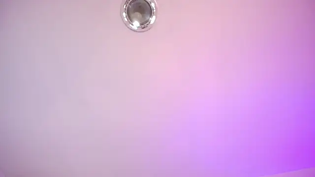 Snapshot of Isabella_Harley chatting on July 28, 5:01 pm Isabella Harley online show from July 28, 5:01 pm