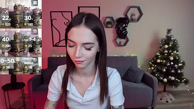 Snapshot of SophieCatty chatting on December 9, 11:24 pm SophieCatty online show from December 9, 11:24 pm