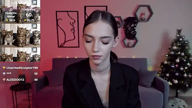 Snapshot of SophieCatty chatting on January 13, 1:34 am SophieCatty online show from January 13, 1:34 am