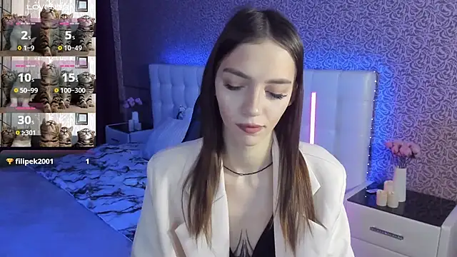 Snapshot of SophieCatty chatting on January 30, 6:24 am SophieCatty online show from January 30, 6:24 am