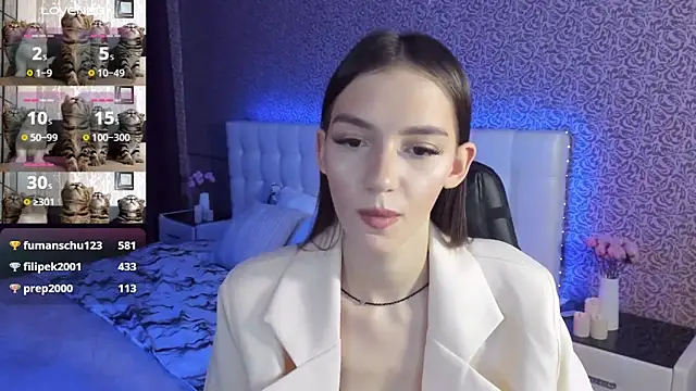 Snapshot of SophieCatty chatting on January 30, 9:25 am SophieCatty online show from January 30, 9:25 am