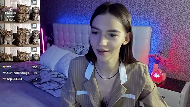 Snapshot of SophieCatty chatting on March 7, 11:29 am SophieCatty online show from March 7, 11:29 am