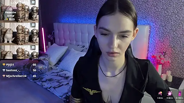 Snapshot of SophieCatty chatting on March 10, 6:01 pm SophieCatty online show from March 10, 6:01 pm