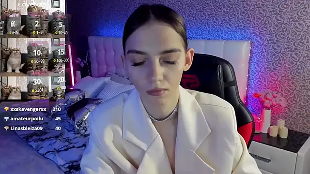 Snapshot of SophieCatty chatting on March 16, 10:22 am SophieCatty online show from March 16, 10:22 am