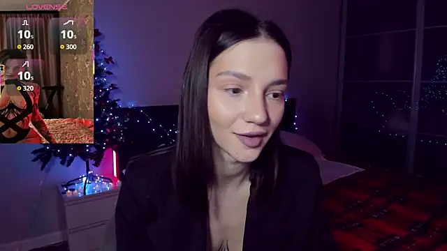 Snapshot of SophieCatty chatting on December 14, 3:39 pm SophieCatty online show from December 14, 3:39 pm