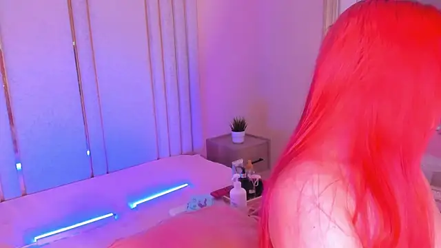 Snapshot of Saekohofman chatting on November 13, 4:11 am Saekohofman online show from November 13, 4:11 am