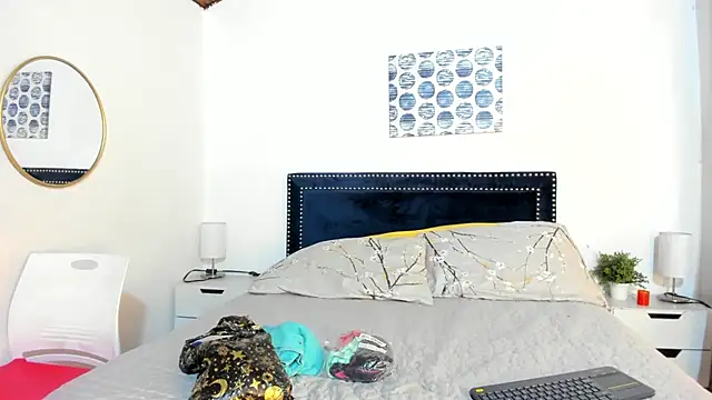 ZulyMichels online show from November 19, 12:38 pm