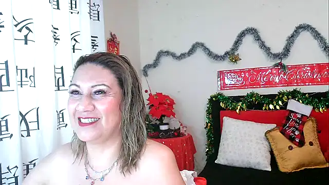 Snapshot of yayita_mature chatting on December 29, 12:45 pm yayita mature online show from December 29, 12:45 pm