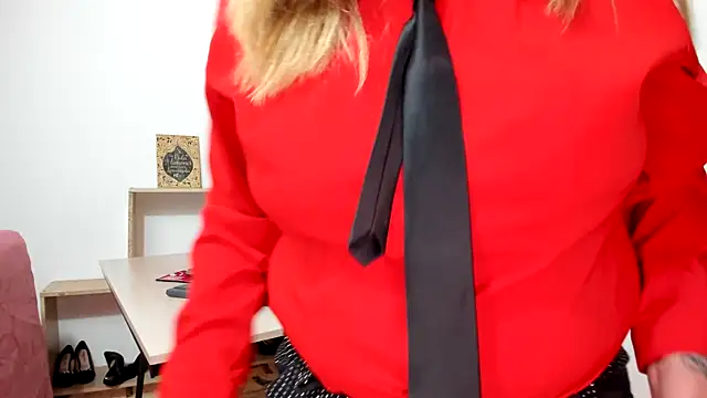 yayita mature online show from April 24, 3:25 pm