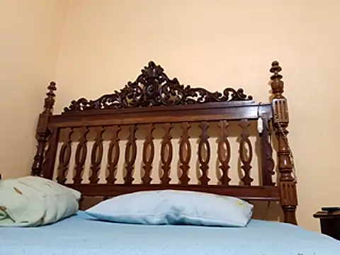 Snapshot of White_rabbit_ chatting on February 1, 11:47 pm White rabbit online show from February 1, 11:47 pm