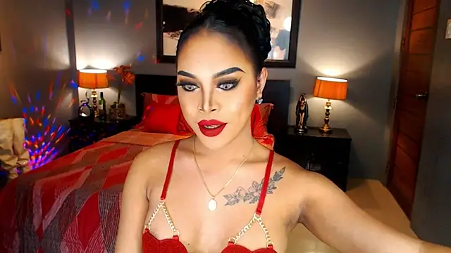 Snapshot of MarryQueen22 chatting on November 28, 1:30 am MarryQueen22 online show from November 28, 1:30 am