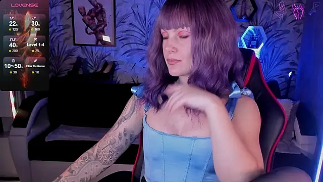 Snapshot of Devi_Evi chatting on December 16, 6:46 pm Devi Evi online show from December 16, 6:46 pm