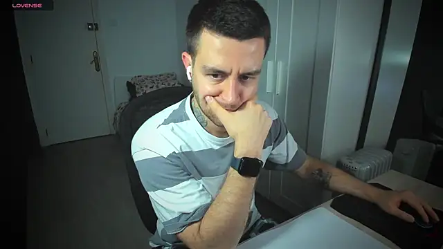 HonestAndrew online show from March 20, 6:42 pm