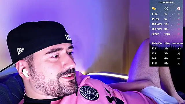 DominantTheo online show from February 19, 6:22 am