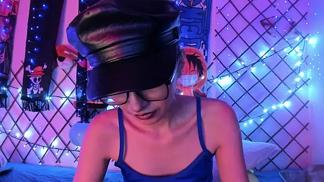 Snapshot of Alice_jacobs1 chatting on January 23, 3:48 am Alice jacobs1 online show from January 23, 3:48 am