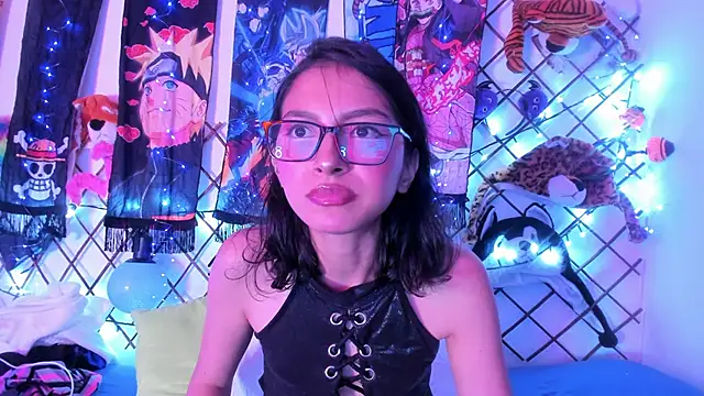 Snapshot of Alice_jacobs1 chatting on February 10, 7:36 am Alice jacobs1 online show from February 10, 7:36 am