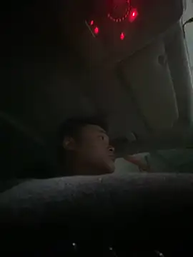 Snapshot of S00 chatting on December 6, 12:02 am S00 online show from December 6, 12:02 am