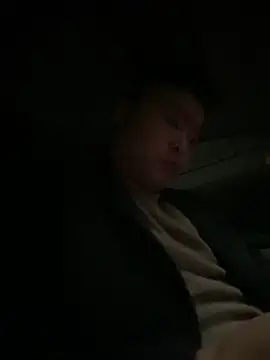 Snapshot of S00 chatting on December 10, 12:17 am S00 online show from December 10, 12:17 am