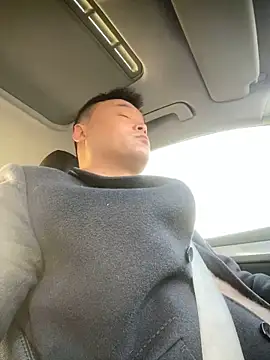 Snapshot of S00 chatting on December 12, 12:27 am S00 online show from December 12, 12:27 am