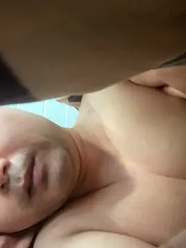 Snapshot of S00 chatting on December 14, 12:55 am S00 online show from December 14, 12:55 am