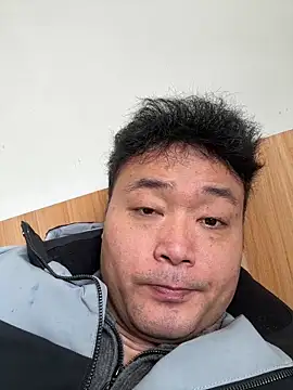 Snapshot of S00 chatting on December 18, 3:56 am S00 online show from December 18, 3:56 am