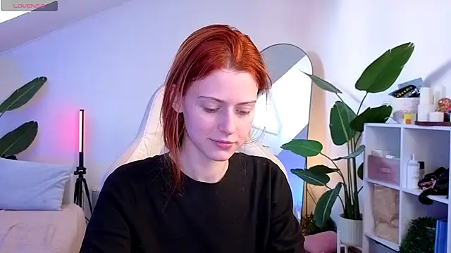 Snapshot of doll_lesli chatting on November 9, 8:34 am doll lesli online show from November 9, 8:34 am