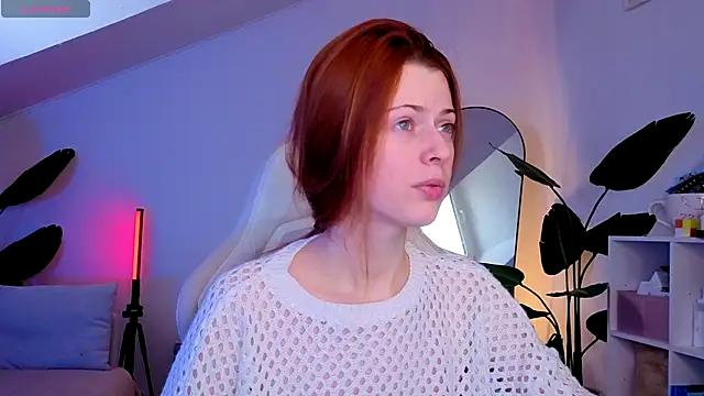 Snapshot of doll_lesli chatting on November 29, 10:07 am doll lesli online show from November 29, 10:07 am