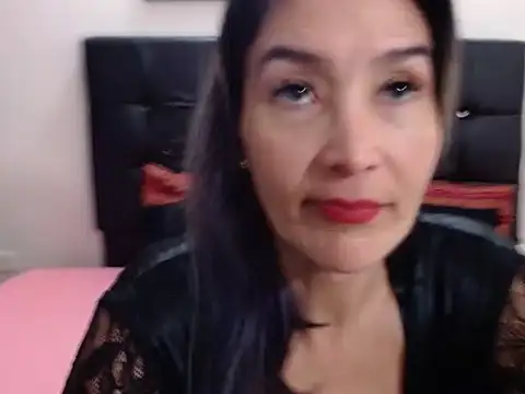 Snapshot of Violette_Adams chatting on June 8, 1:44 pm Violette Adams online show from June 8, 1:44 pm