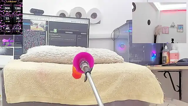 Paulina Davis  online show from February 8, 12:36 am