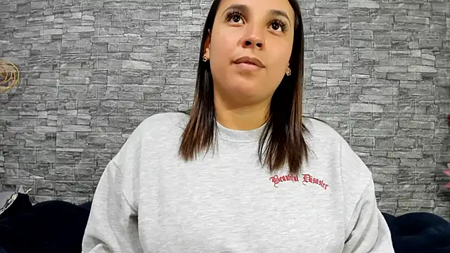 LizzRouse online show from February 3, 8:46 pm