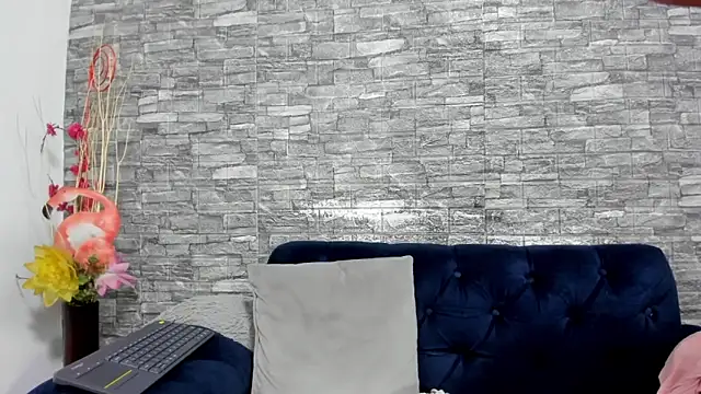 LizzRouse online show from February 23, 6:01 pm