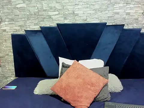 LizzRouse online show from September 27, 10:48 pm