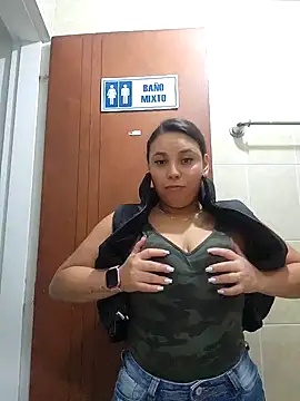 LizzRouse online show from October 11, 12:15 pm