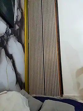 LizzRouse online show from October 29, 1:24 pm