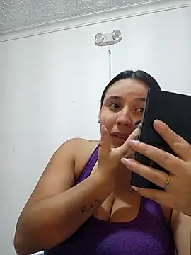 LizzRouse online show from July 24, 9:24 pm