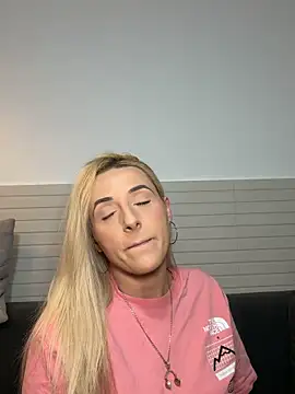 Strongqueen online show from May 22, 10:37 pm