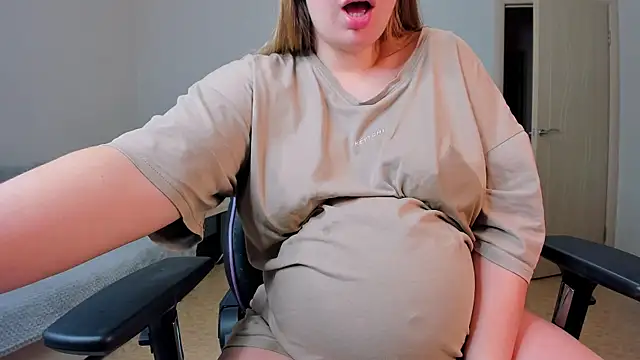 Snapshot of stella_vestal chatting on December 1, 3:17 pm stella vestal online show from December 1, 3:17 pm