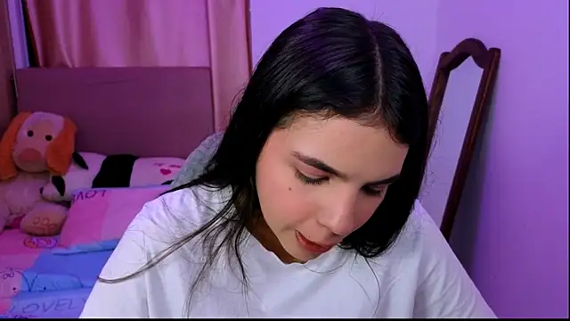  elenna online show from October 31, 5:25 pm