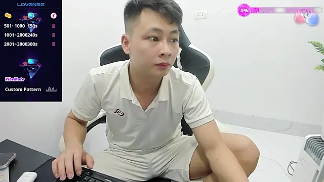 Naughty--asian online show from April 3, 1:31 pm