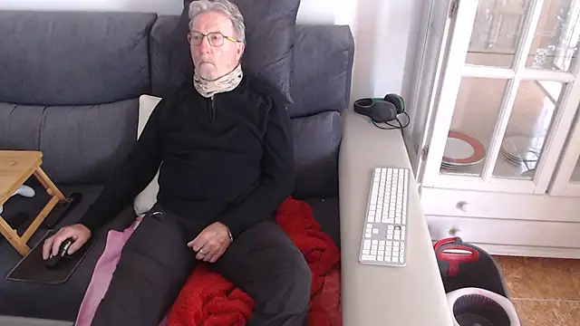 Nudelschwanz online show from February 23, 11:44 am